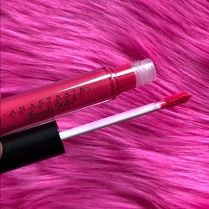 Anastasia Beverly Hills lip gloss